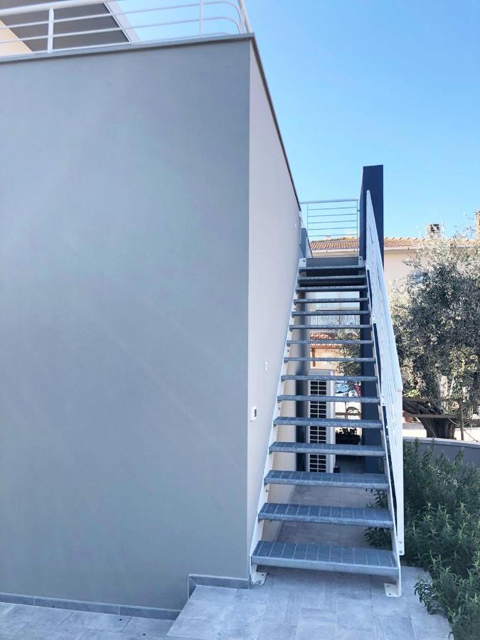 Casa Ginevra A Cecina By Zoom In Earth Apartment Exterior photo